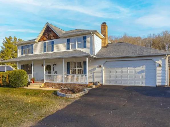 8401 Forest Creek Rd, Waldorf, MD 20603