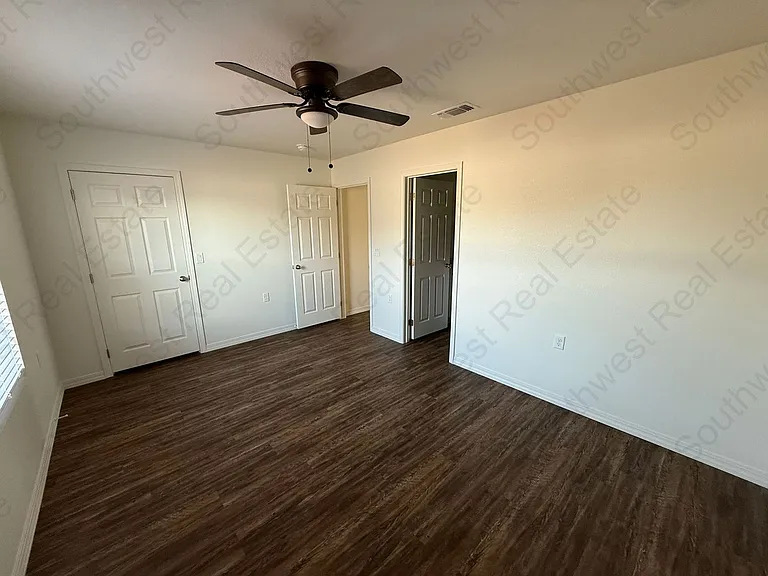 2117 Bobwhite Ct. — Photo 6