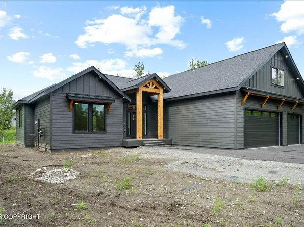 799 W Montana Dr, Palmer, AK 99645