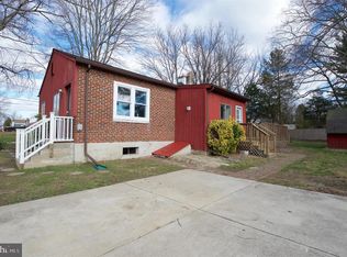 615 Taranto Ave, Blackwood, NJ 08012