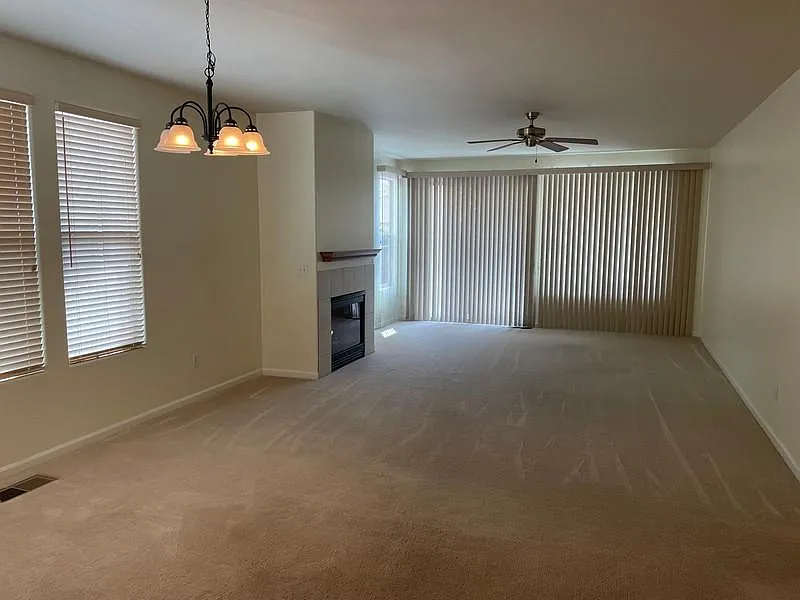 2 bed, 1493 sqft, $2,295 — Photo 3