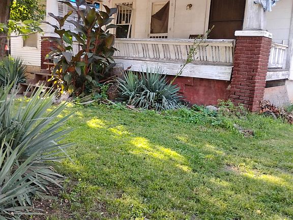 2nd image of 1109 W Mount Vernon Street