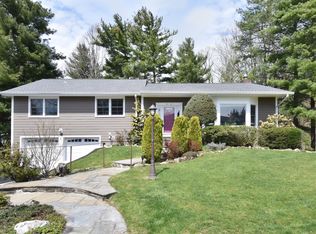 35 Dogwood Ln, Irvington, NY 10533