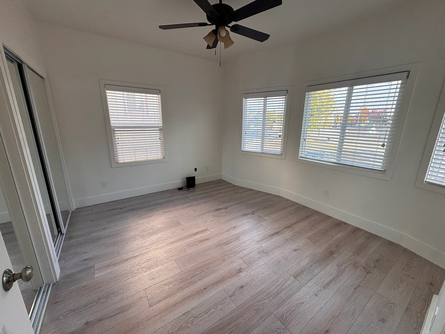 1 bed, 600 sqft, $2,350 — Photo 3