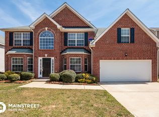 1445 Shelnutt Ct, Hampton, GA 30228