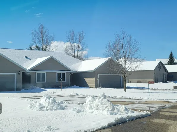 W6611 Chipper Cir, Wautoma, WI 54982