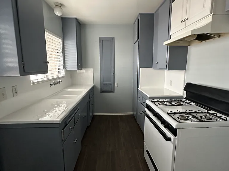 530 N Catalina Ave #2 — Photo 5