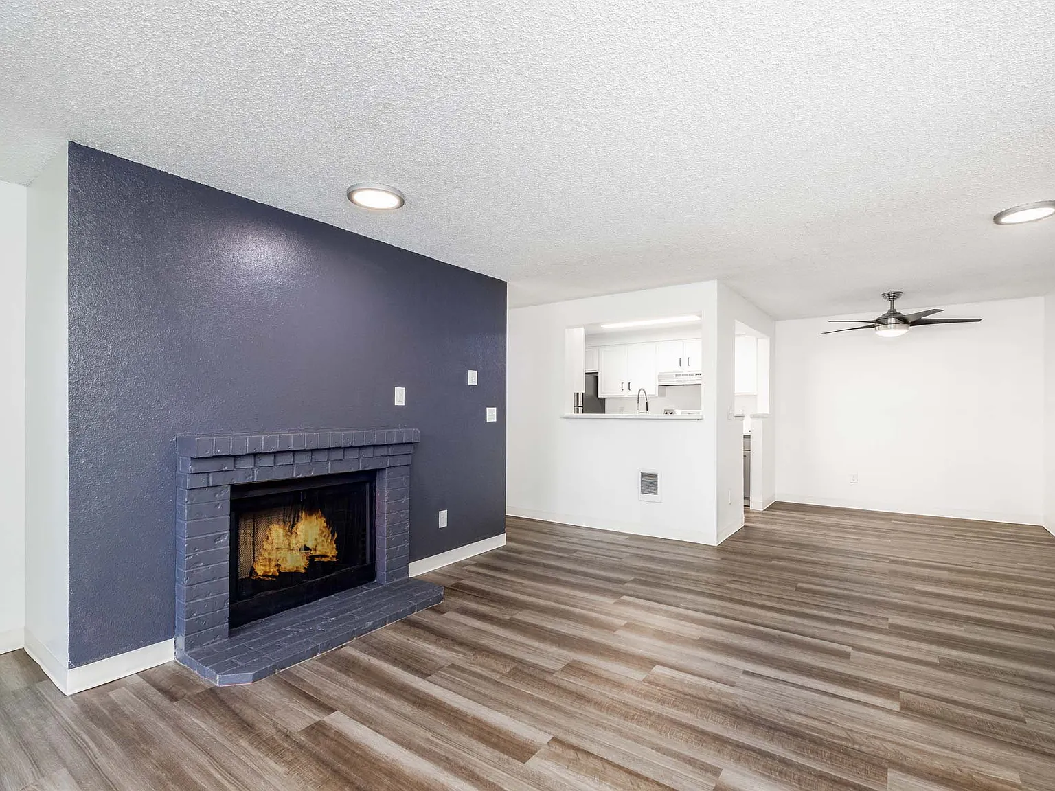 Garden Pointe — Photo 3