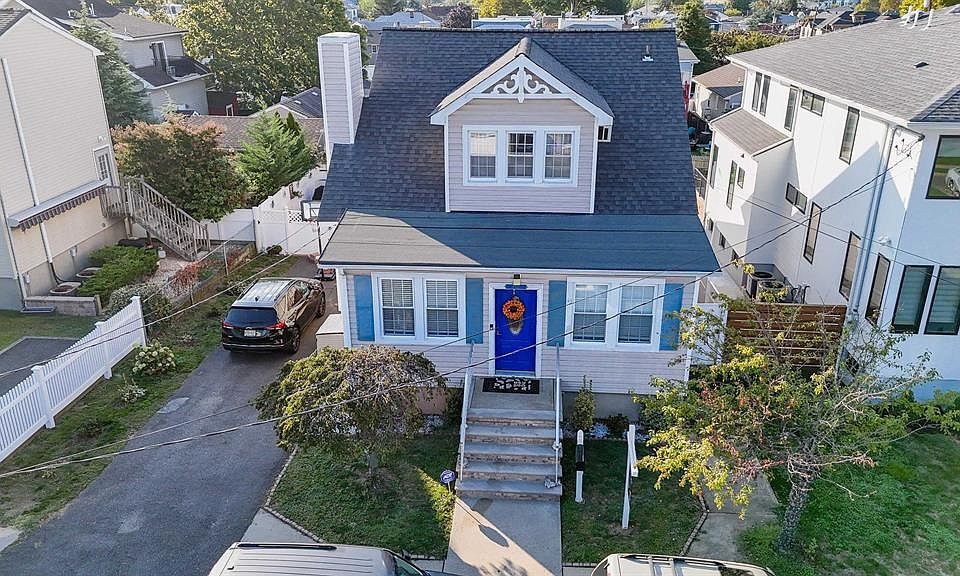 1st image of 1041 Stonewall Ln #2