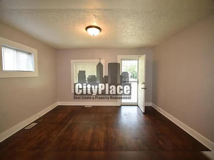 5408 E Burgess Ave — Photo 5