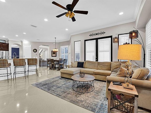 4th image of 8774 Miralago Way