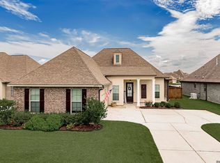 6302 Soaring Dr, Gonzales, LA 70737