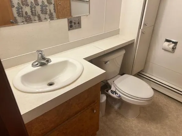 212 S 5th St #1, East China, MI 48054