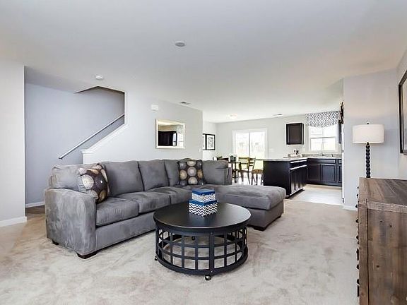 2nd image of 8680 Alizarin Ave