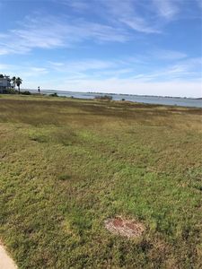 9207 W Bay Rd, Galveston, TX, 77554