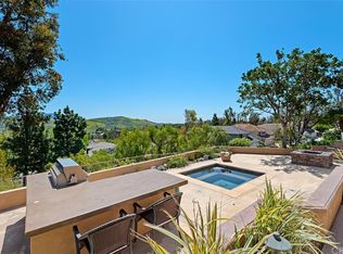 9852 Sunderland St, Santa Ana, CA 92705