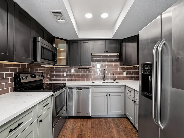 2040 S Longmore #47 — Photo 11