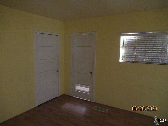 5th image of 320-8 Bonita Pl