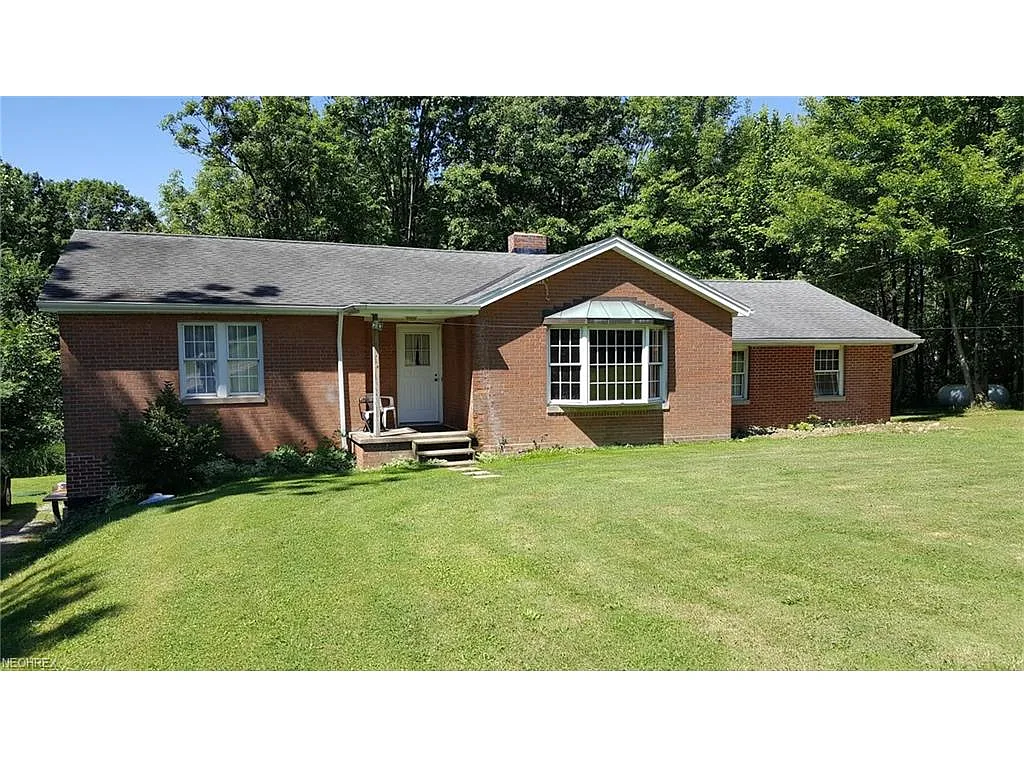 5186 Everett Rd photo 1