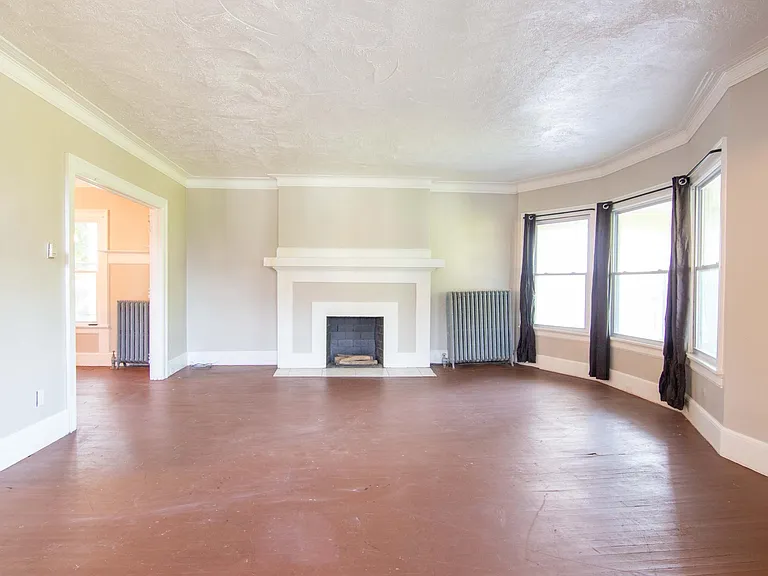 10621 Ashbury Ave — Photo 9