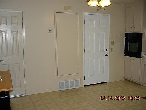 2nd image of 3024 Freeport Blvd Unit A