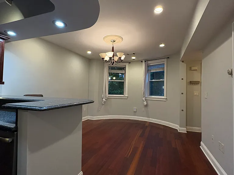 106 E Brookline St #1 — Photo 2