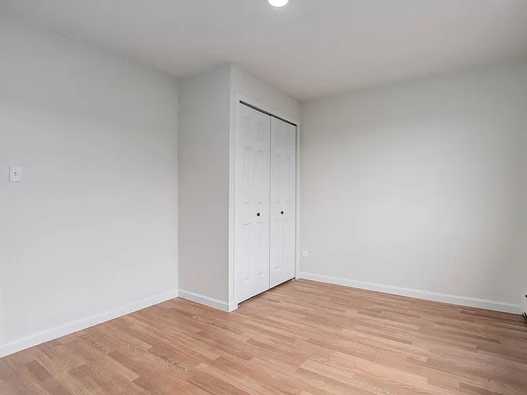 1 and 2 bed Apartments! Many with W/D in unit! Rent Specials! Call Today! Tour Today! — Photo 15