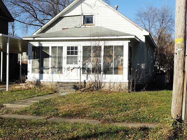 1st image of 480 Van Buren St