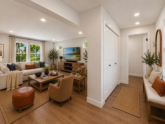 E1870 9.0 Foyer Virtually Staged