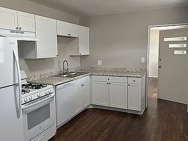 2nd image of 3765 Clearwater Dr