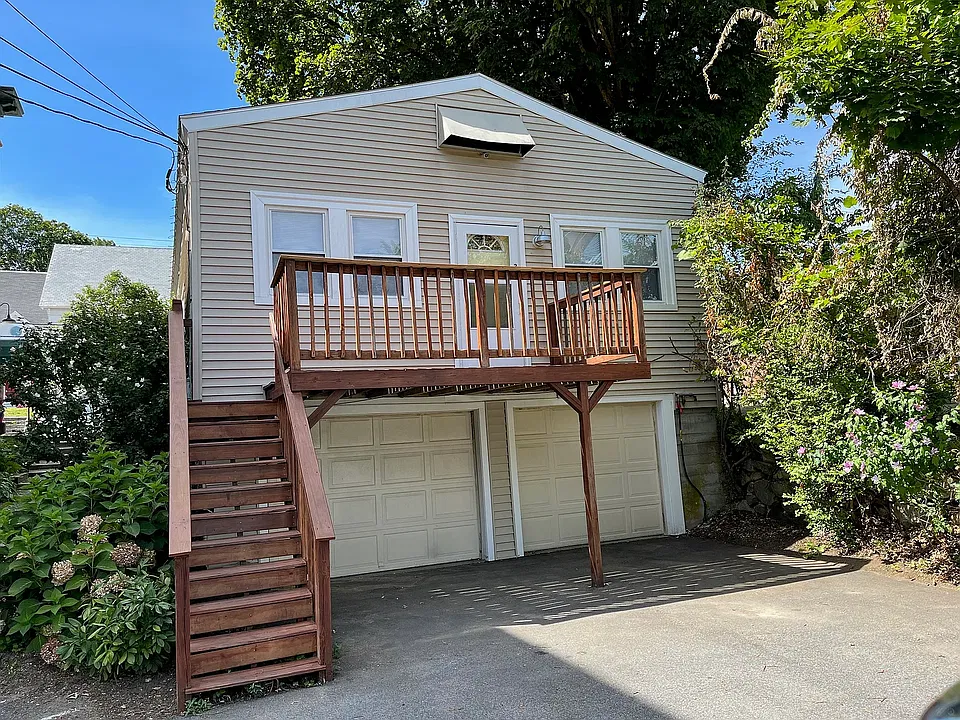 3 Bunker St #1