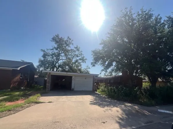 1304 S Harry Ave, Monahans, TX 79756