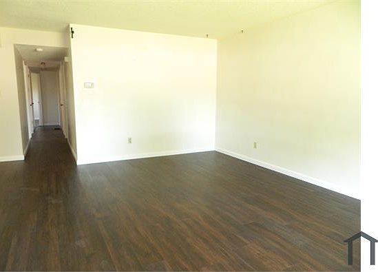 5th image of 1519 W Vine St