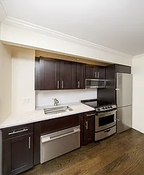 Rented by R New York