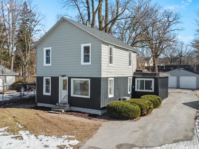 330 Clear Lake Blvd, La Porte, IN, 46350