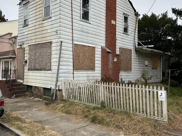 323 E Franklin St, Hamilton, NJ 08610