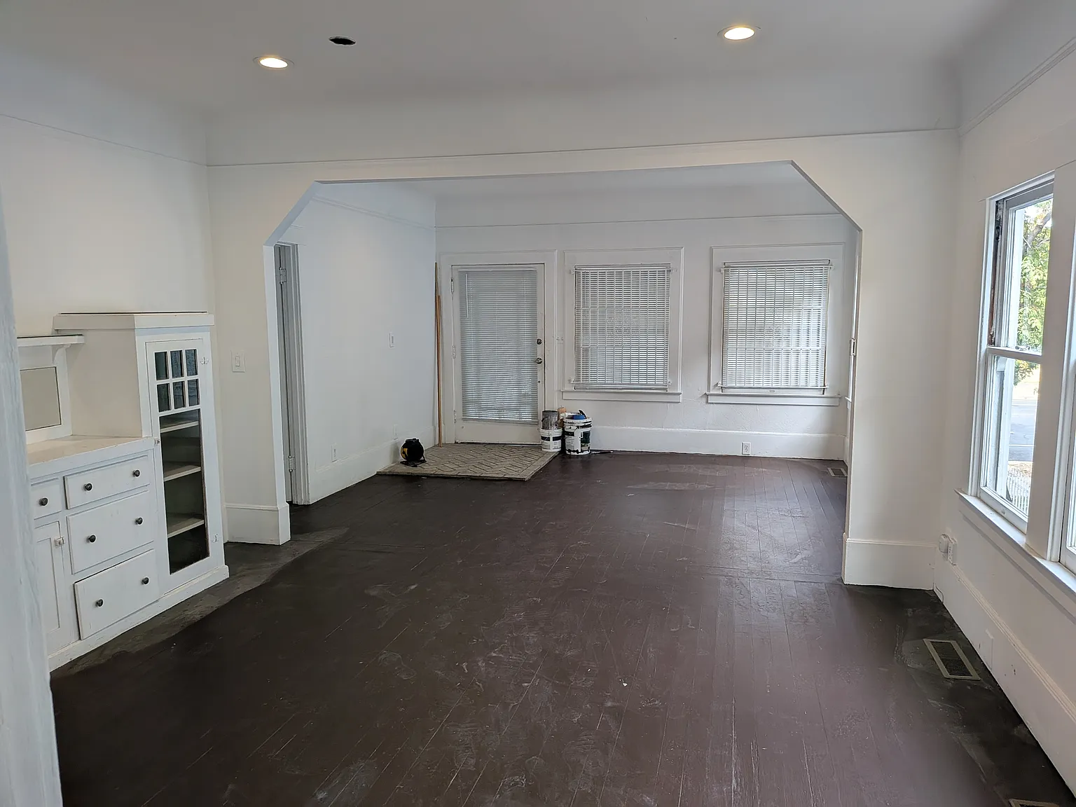 4 bed, 1580 sqft, $2,850 — Photo 3
