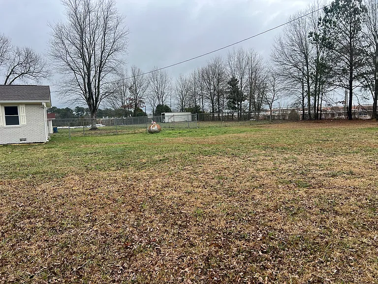 175 Moss Dr — Photo 14
