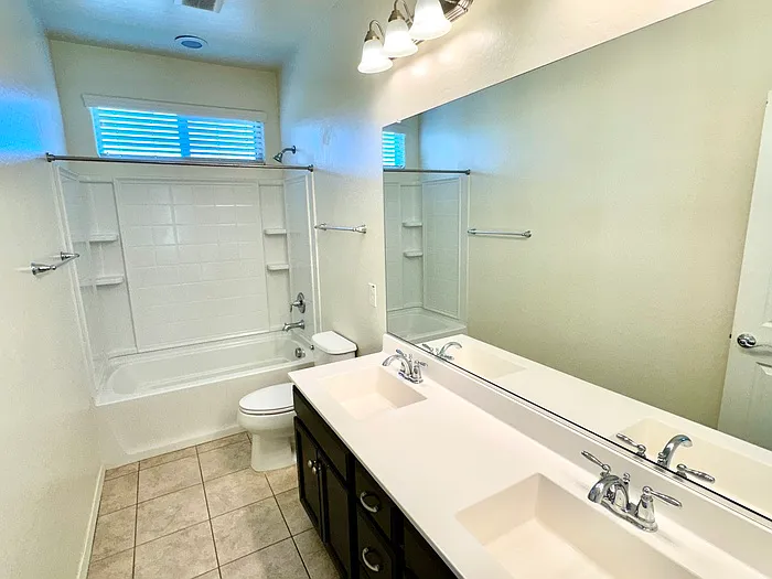 3833 E Robert St — Photo 26