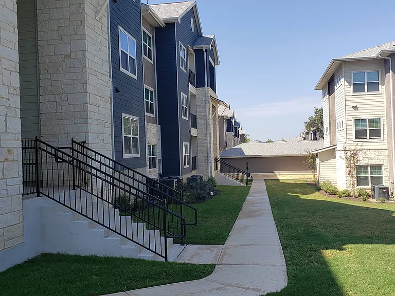 Oak Valley — Photo 39