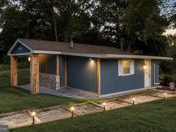 1412 Old Winchester Pike, Front Royal, VA 22630