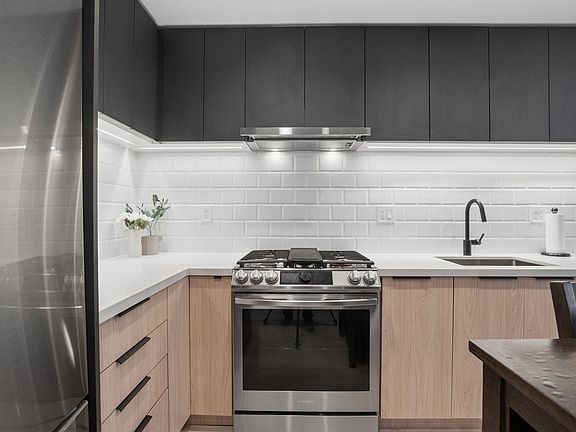 3rd image of 3038 Saint George St #413