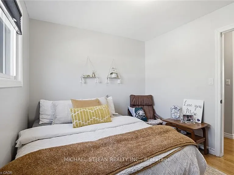 282 Roach Ave — Photo 30