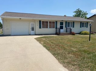 910 E 6th St, Webster, SD 57274