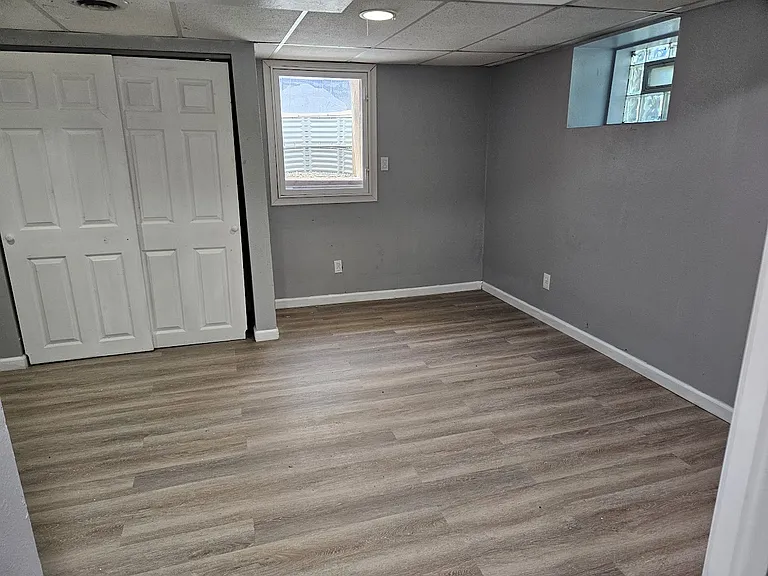 8523 Drury Ln — Photo 10