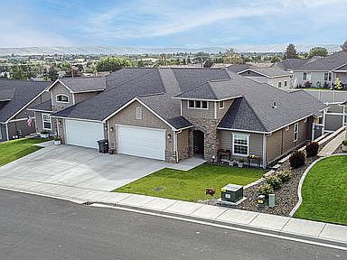 1st image of 212 N 89th Ave