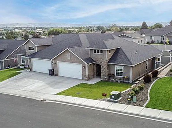 212 N 89th Ave, Yakima, WA 98908