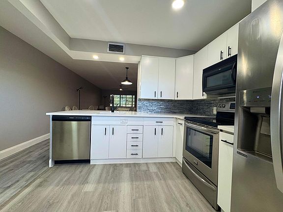 2nd image of 4401 Martinique Court #G2