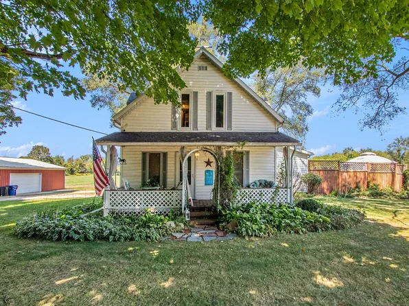 2851 E Empire Ave, Benton Harbor, MI 49022