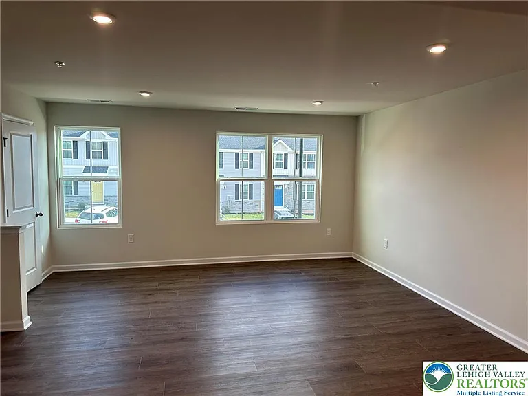 157 Van Fleet Cir — Photo 15